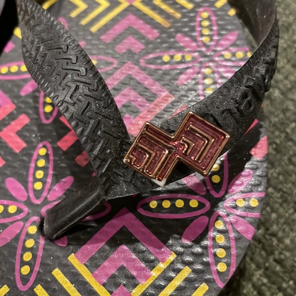 Havaianas flip flops (sz 6) - Picture 6 of 10